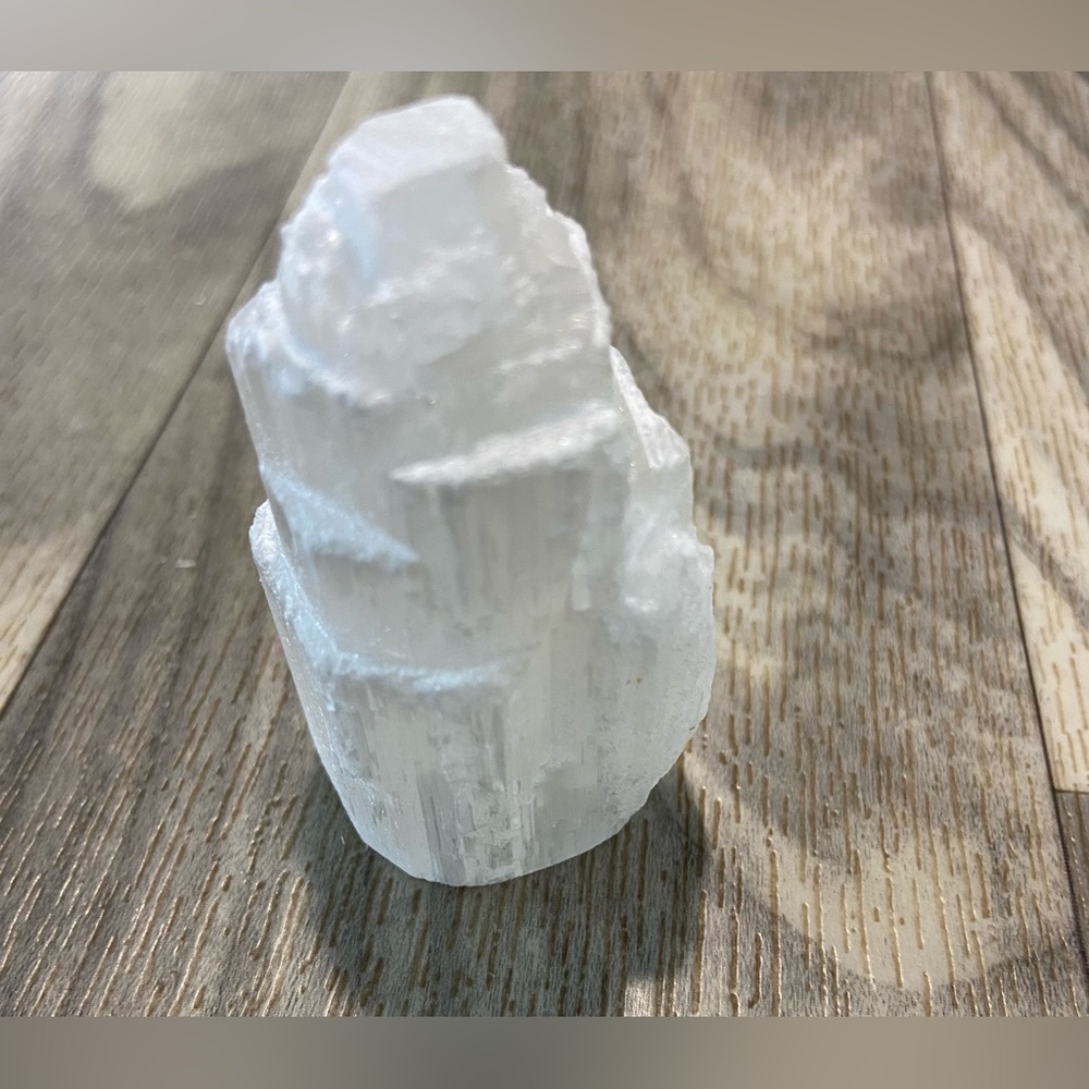 SELENITE Charging Towers! - Picture 3 of 3